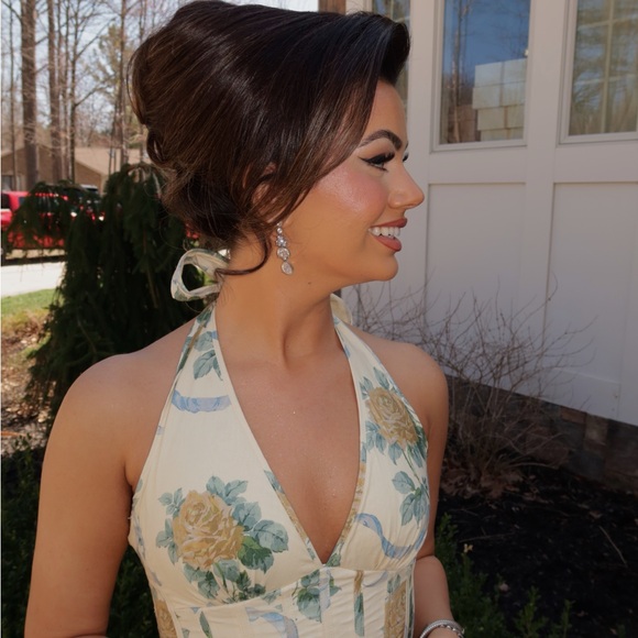 House of CB- Allena Dress - Picture 7 of 8